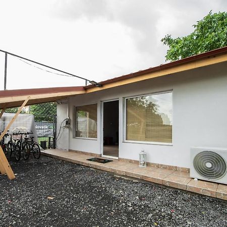 Casa Arcadia 1 Piscina,Jacuzzi, Sauna Бузэу Экстерьер фото